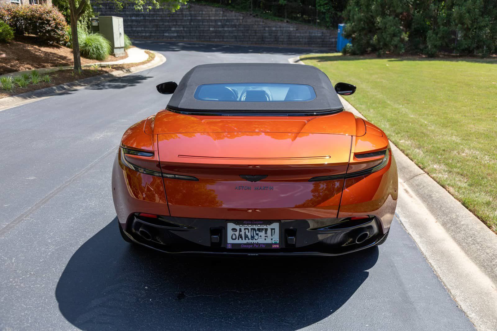 Used 2021 Aston Martin DB11 Volante RWD image 25