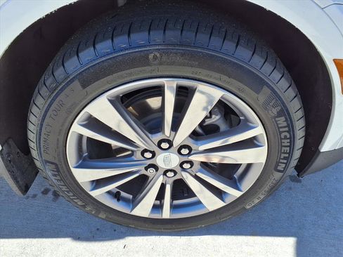 Certified 2023 Cadillac XT5 Premium Luxury image 7