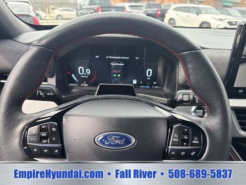 Used 2025 Ford Explorer ST-Line AWD/4WD image 29