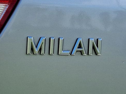 Used 2010 Mercury Milan FWD image 10