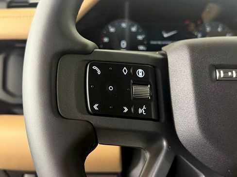 New 2026 Land Rover Defender 130 X-Dynamic SE AWD/4WD image 37
