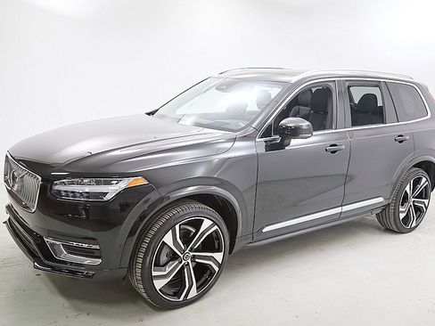 Used 2024 Volvo XC90 B6 Ultimate w/ Protection Package Premier image 6