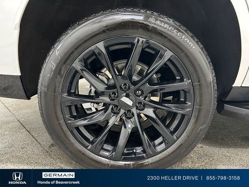 Used 2024 Cadillac Escalade Sport w/ LPO, ONYX Package image 10