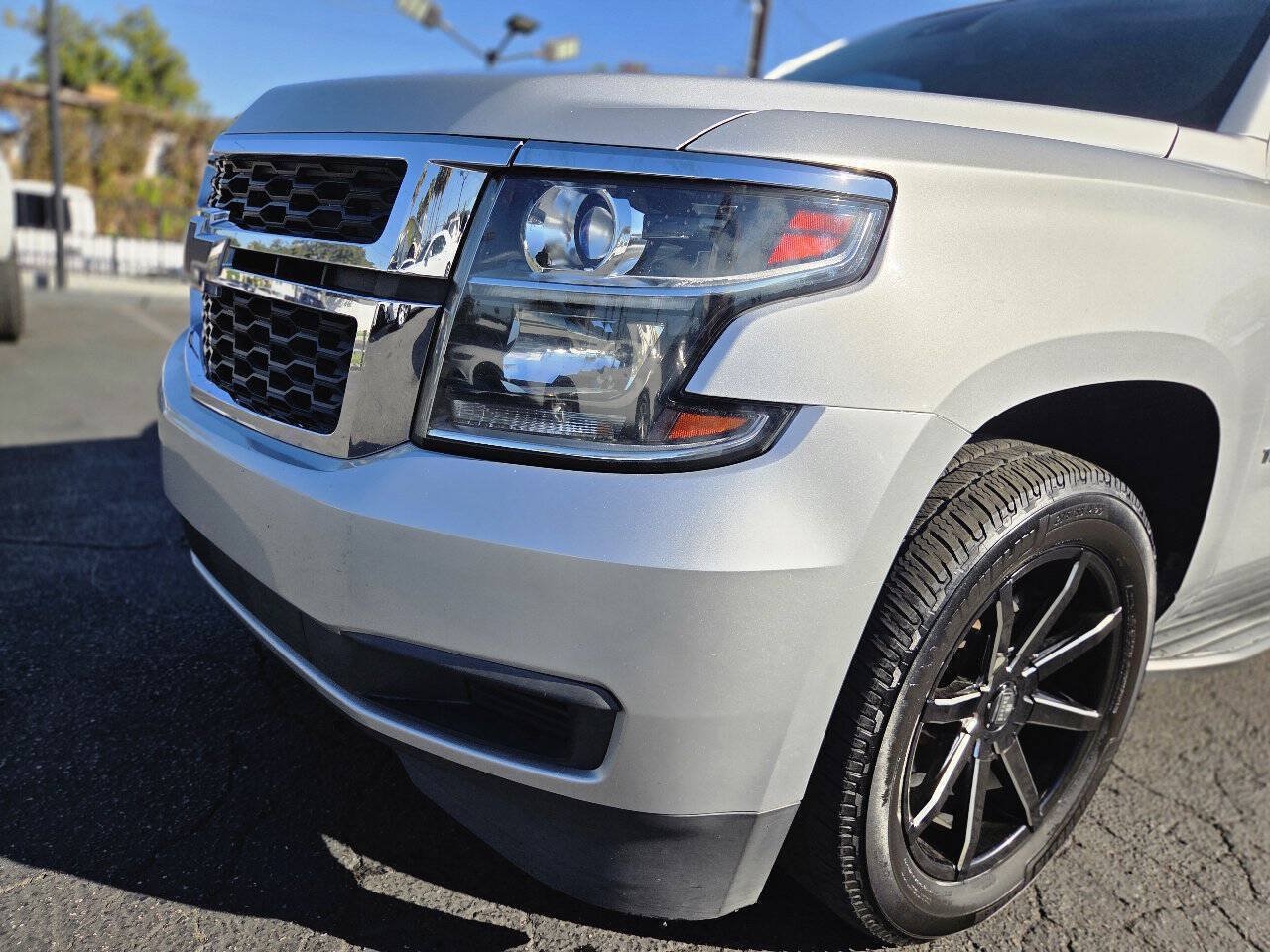 Used 2017 Chevrolet Tahoe LT AWD/4WD image 23