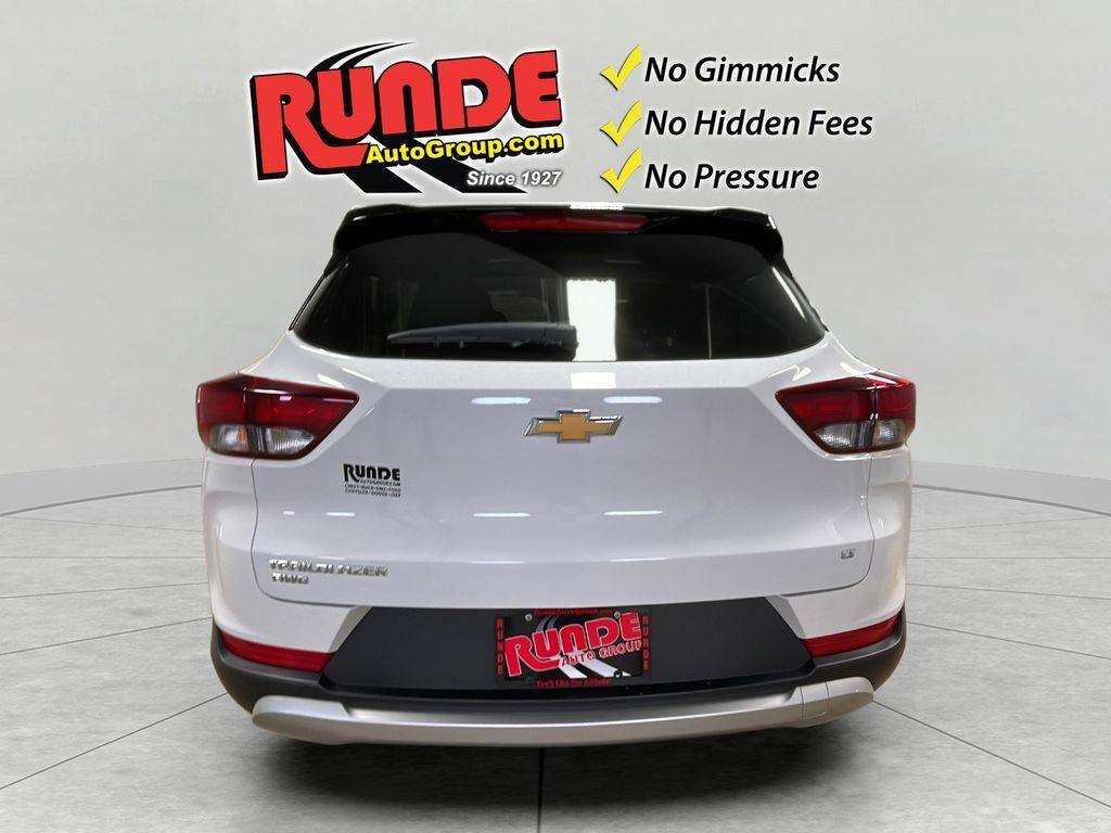 Used 2025 Chevrolet TrailBlazer LT AWD/4WD image 5