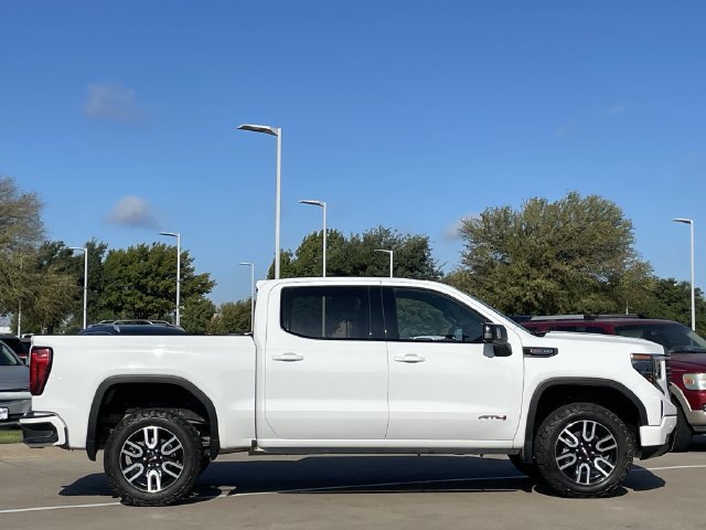 Used 2024 GMC Sierra 1500 AT4 w/ Technology Package AWD/4WD image 3