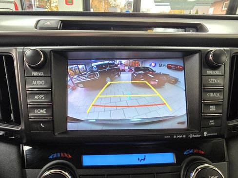 Used 2017 Toyota RAV4 XLE image 31