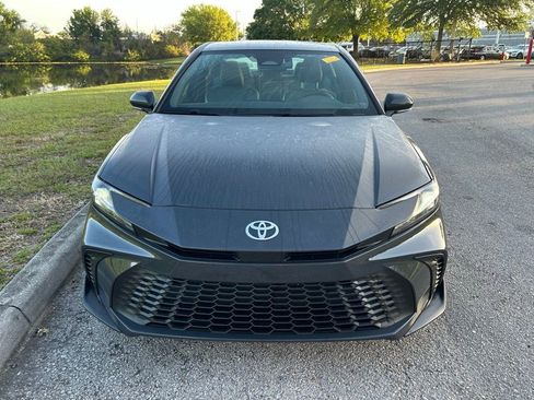 Certified 2025 Toyota Camry SE image 8