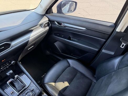Used 2021 MAZDA CX-5 Touring image 27