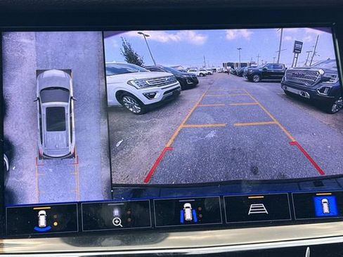 Used 2022 Cadillac XT6 Premium Luxury w/ Technology Package image 32