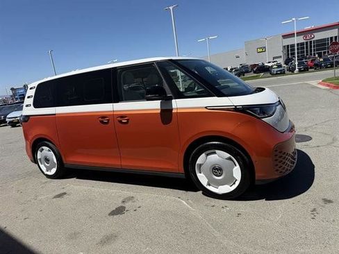 New 2025 Volkswagen ID. Buzz 1st Edition image 7