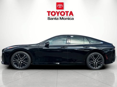 New 2026 Toyota Mirai RWD image 8