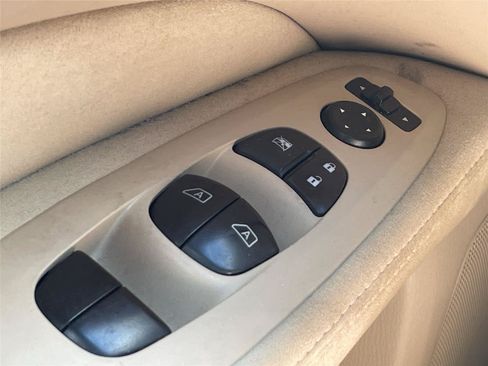 Used 2015 Nissan Pathfinder SV w/ Cargo Package AWD/4WD image 16
