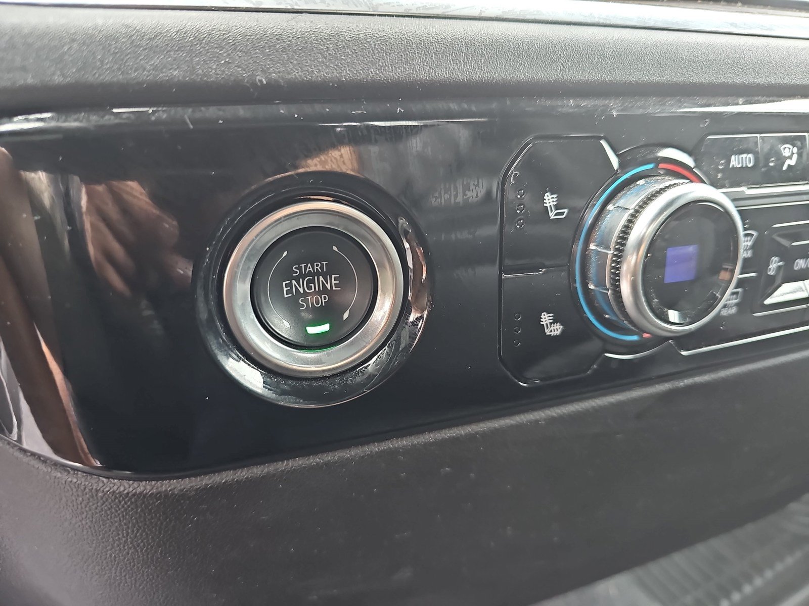 Used 2024 GMC Sierra 1500 Elevation AWD/4WD image 28