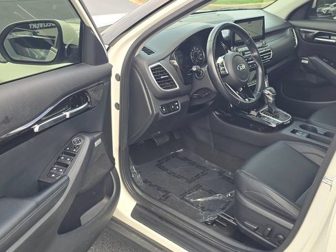 Used 2021 Kia Seltos SX w/ SX Sunroof Package AWD/4WD image 9