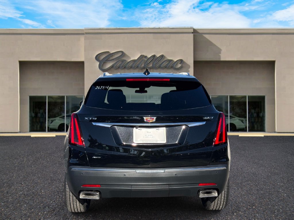 New 2026 Cadillac XT5 Luxury w/ LPO, Premium Carpet Package AWD/4WD image 4