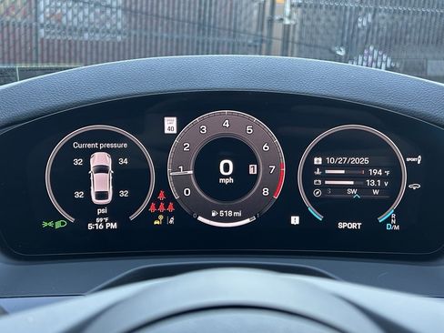 Certified 2025 Porsche Panamera 4 image 15