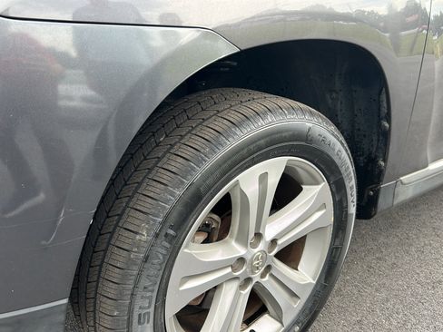 Used 2013 Toyota Highlander Limited FWD image 10