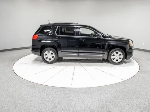 Used 2016 GMC Terrain SLE FWD image 29