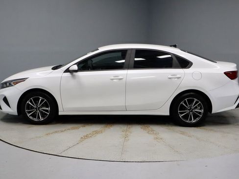 Used 2023 Kia Forte LXS image 8