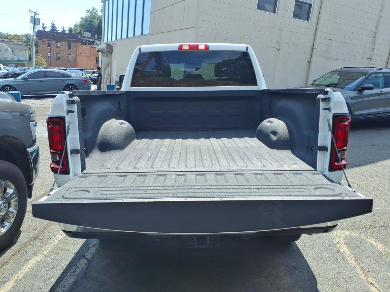 Used 2026 RAM 2500 Big Horn AWD/4WD image 9