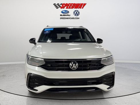 Certified 2023 Volkswagen Tiguan SE R-Line AWD/4WD image 13