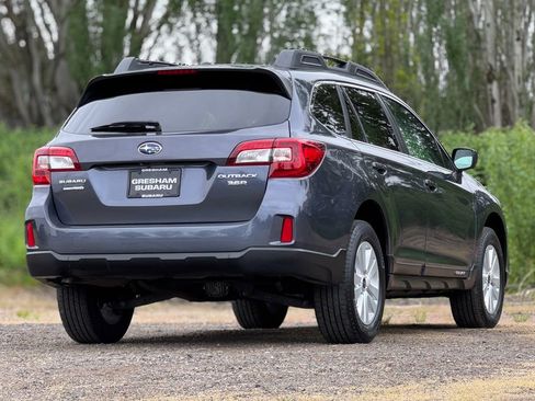 Used 2015 Subaru Outback 2.5i Premium AWD/4WD image 7