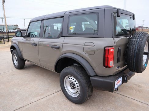 New 2025 Ford Bronco 4-Door image 22