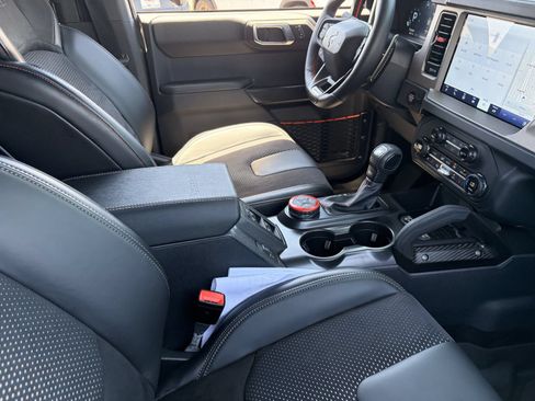 Certified 2024 Ford Bronco Raptor w/ Interior Carbon Fiber Pack 6 AWD/4WD image 11