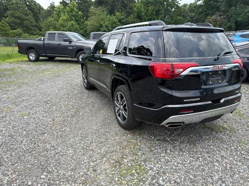 Used 2018 GMC Acadia Denali w/ Technology Package AWD/4WD image 4