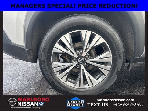 Certified 2023 Nissan Rogue SV image 9