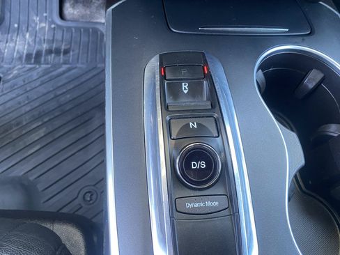 Used 2017 Acura MDX w/ Technology Package AWD/4WD image 22
