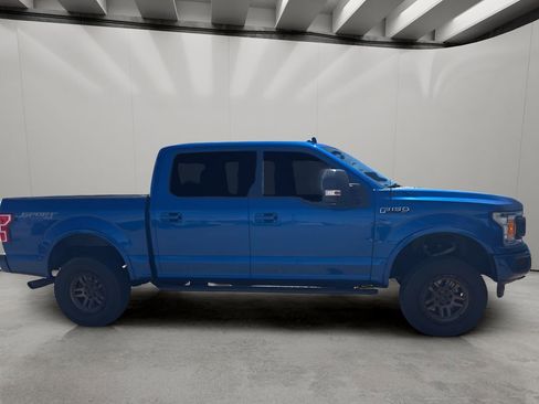 Used 2018 Ford F150 XLT w/ Equipment Group 302A Luxury AWD/4WD image 4