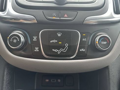 Certified 2024 Chevrolet Equinox LS w/ LS Convenience Package AWD/4WD image 19