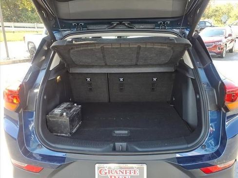 Used 2022 Buick Encore GX Select image 12