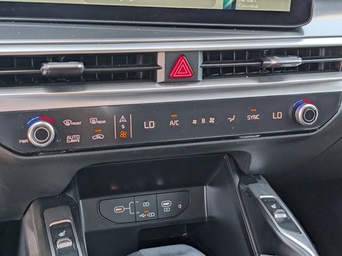 Used 2025 Kia Sorento S w/ Panoramic Sunroof Package FWD image 62