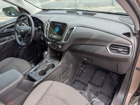 Used 2018 Chevrolet Equinox LT w/ Sun & Infotainment Package AWD/4WD image 28
