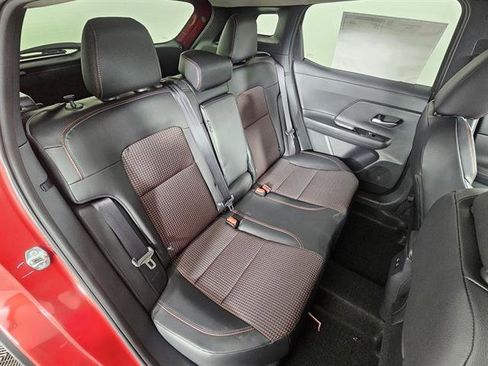 New 2026 Nissan Kicks SR w/ Cold Weather Package image 17