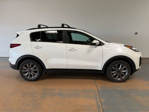 Used 2021 Kia Sportage S w/ S AWD Premium Package image 6