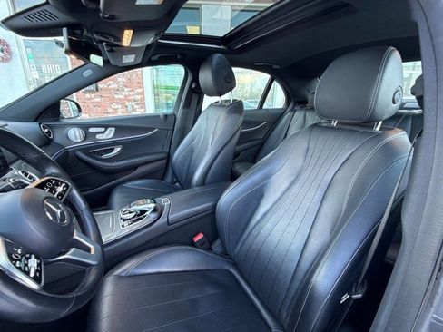 Used 2019 Mercedes-Benz E 300 4MATIC image 12