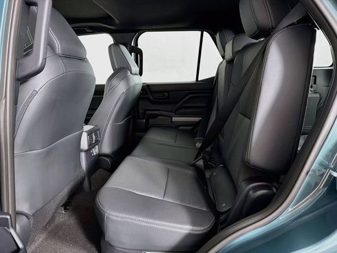 New 2026 Toyota 4Runner TRD Off-Road Premium AWD/4WD image 33