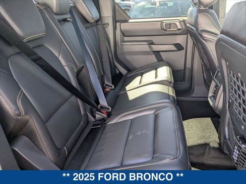 New 2025 Ford Bronco Badlands image 17
