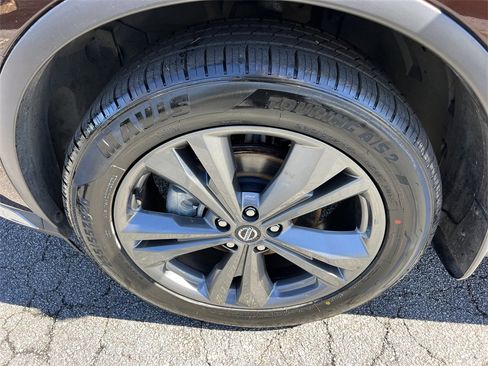 Used 2022 Nissan Murano Platinum w/ Cargo Package image 9