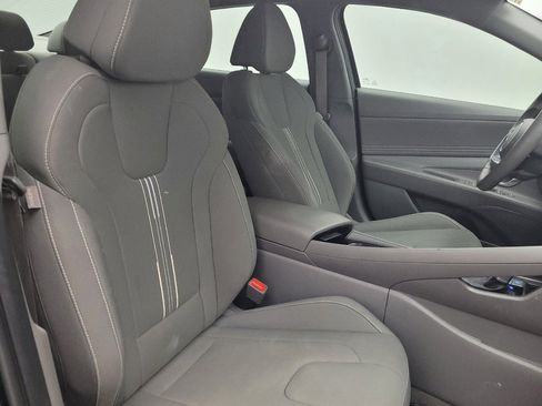 Used 2024 Hyundai Elantra SEL w/ Convenience Package image 21