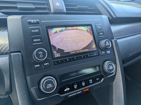 Used 2018 Honda Civic Sport image 18