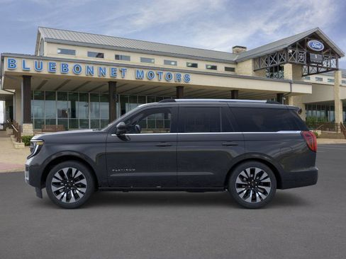 New 2026 Ford Expedition Platinum w/ Driver's Package image 3