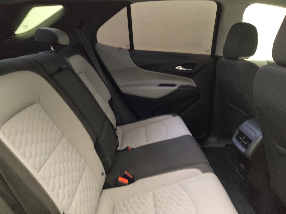 Used 2018 Chevrolet Equinox LS FWD image 19
