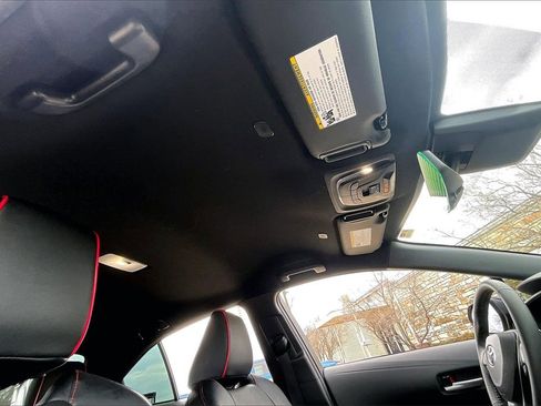 Used 2023 Toyota Corolla SE image 17