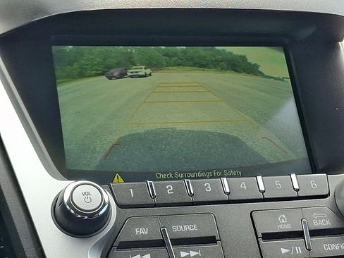Used 2017 Chevrolet Equinox Premier w/ Enhanced Convenience Package AWD/4WD image 20