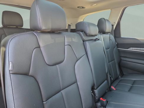 Used 2025 Kia Telluride SX AWD/4WD image 34